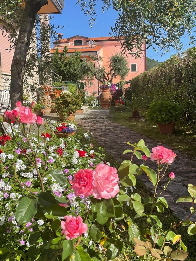 Annali Casa Vacanze - Shabby Style Nella Natura Специя Экстерьер фото
